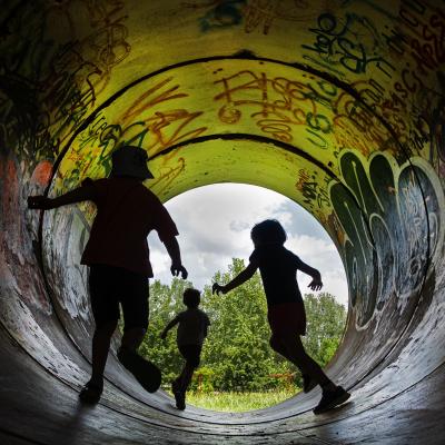 B Caselli Alberto Viareggio Lu B2 Giochi Nel Tunnel
