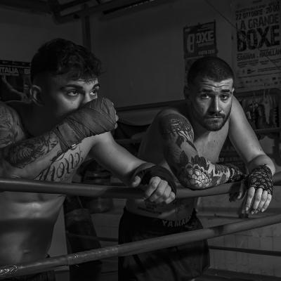 A Serio Giuseppe Valenza Al A1 Boxeur Des Reues