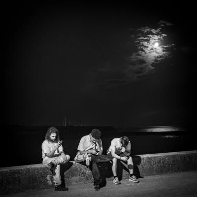 A Perrone Maria Caterina Chiavari Ge A3 Invece Di Guardare La Luna